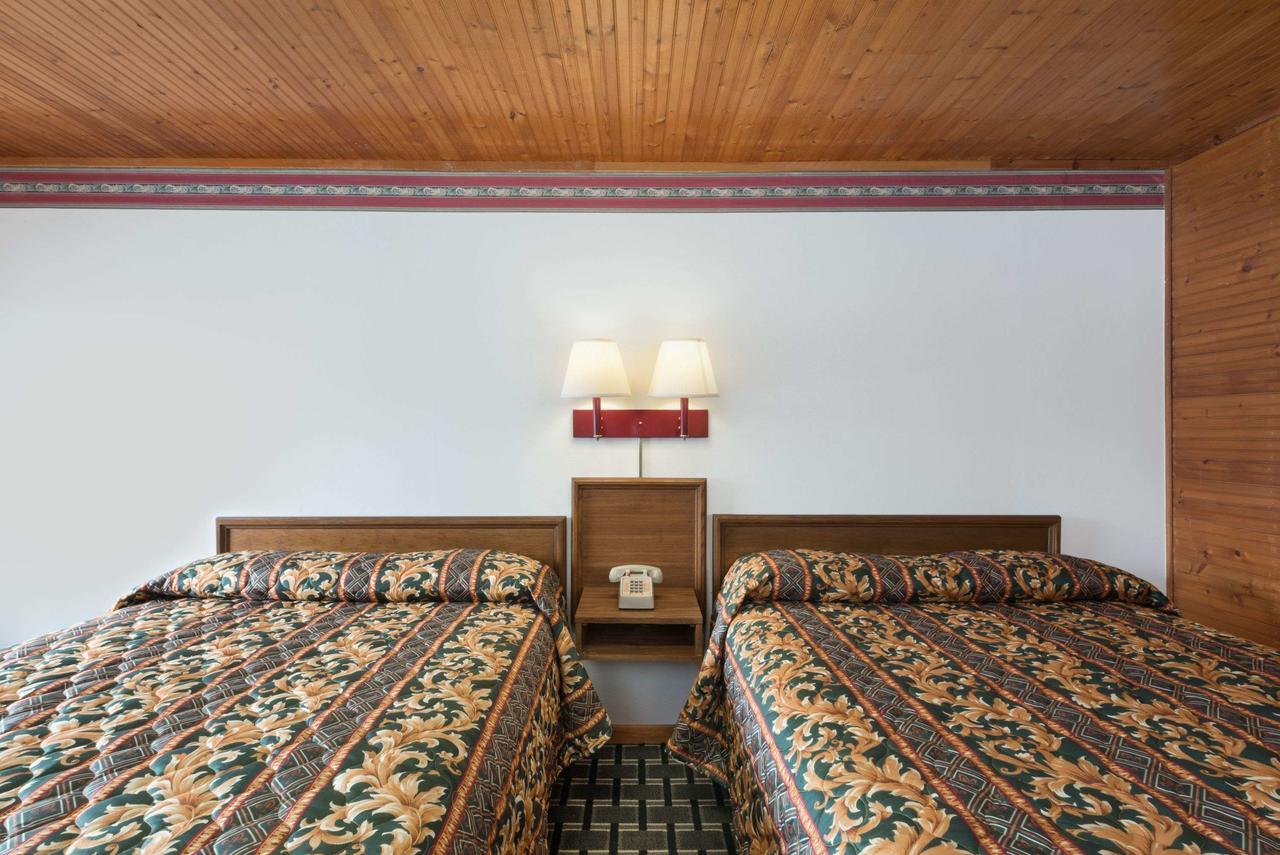 Post Oak Inn Браунвуд Екстер'єр фото